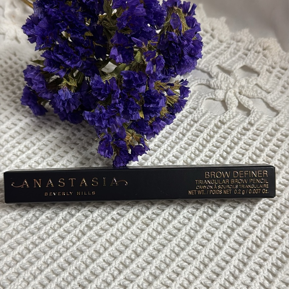 Anastasia Beverly Hills Brow Definer Triangular Brow Pencil Dark Brown 0.2 g New - Picture 3 of 11